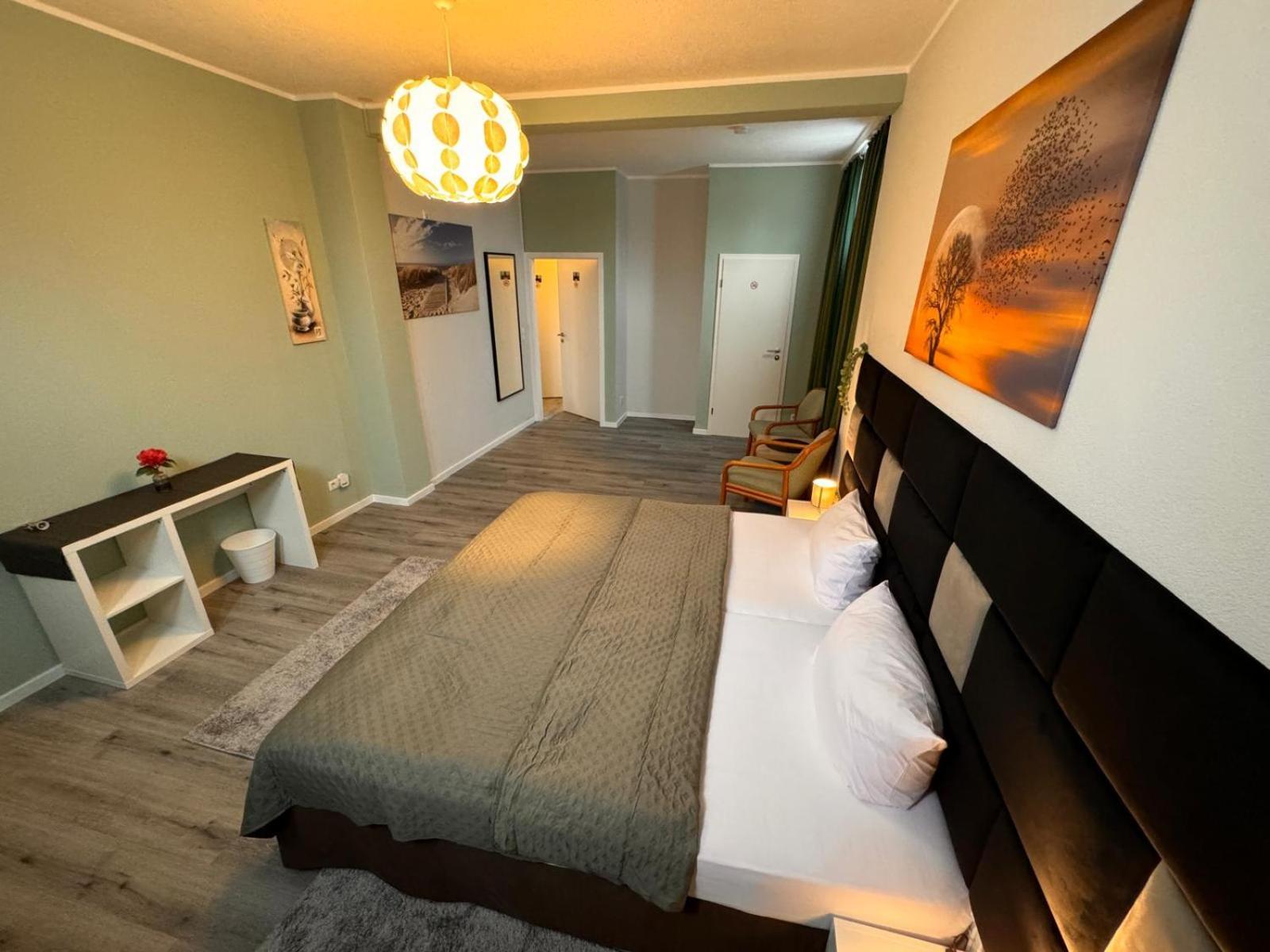 F-F Haus Monteuren Unterkunft Neuhausen auf den Fildern Buitenkant foto