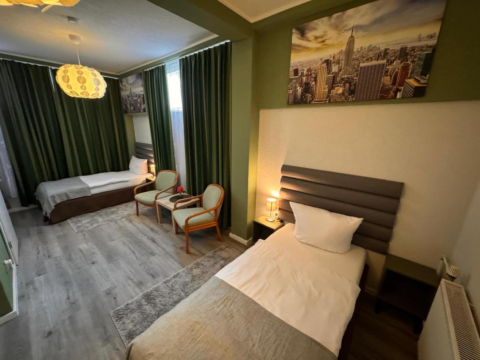 F-F Haus Monteuren Unterkunft Neuhausen auf den Fildern Buitenkant foto